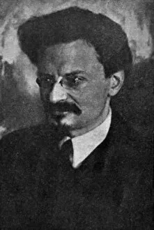 Theorist Gallery: Portrait photograph of Leon Trotsky