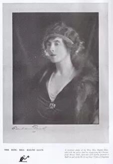 Images Dated 5th May 2016: A portrait of the society lady Mrs Ralph Glyn, London, 1922