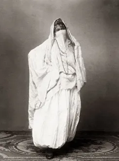 Tunisia Gallery: Portrait of veiled woman, North Afrcia, Algeria or Tunisia