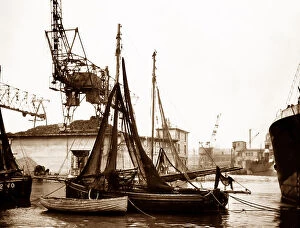 Crane Collection: Portsmouth Harbour, early 1900s