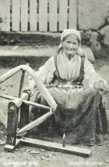 Douro Collection: Portugal - Woman spinning - Douro region