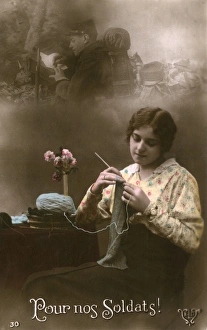 Images Dated 5th January 2016: Pour nos Soldats - French WW1 knitting postcard