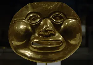 Maya Prints: Pre-Columbian Art. Colombia. Calima (LLama) culture. Gold fu