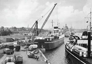 Cranes Collection: Preston Docks, Lancashire