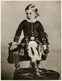 Images Dated 22nd November 2016: Prince George in Highland attire