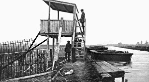 Pontoon Prints: The Prince of Wales stand, Aintree Grand National, 1923