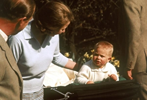 Images Dated 26th July 2011: Princess Anne and baby Prince Edward at Frogmore, 1965