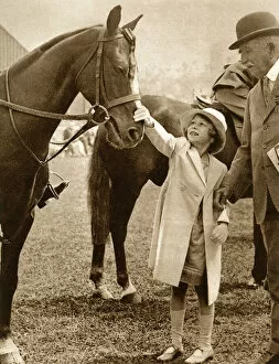 Meet Collection: Princess Elizabeth meets a pony at the Richmond Horse Show