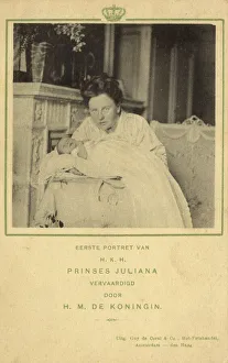 Princess Juliana of Holland as a baby, with Queen Wilhelmina Princess Juliana of Holland as a baby, with Queen Wilhelmina