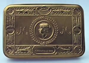 Images Dated 23rd September 2010: Princess Marys Christmas 1914 tin