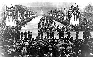 The Procession of the Guards up the Mall, 1919