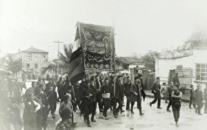Images Dated 4th May 2011: Procession of the standard of Liberation, Macedonia