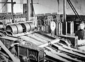 Loom Collection: Production of linen, a spreader machine, Victorian period