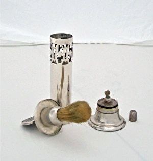 Images Dated 9th February 2013: Prometheus shaving lamp - WWI