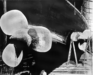 Propellers Prints: Propeller from the Lusitania steamship