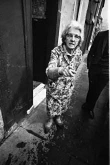 Protestant woman, Belfast, Northern Ireland