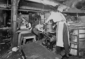 Publishing the Liverpool Express and Weekly Courier