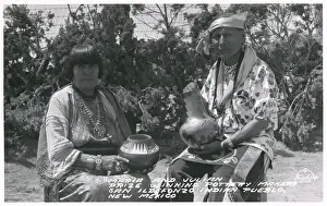 Pueblo Indians with pottery, New Mexico, USA