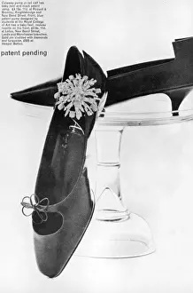 Foot Wear Prints: PUMP SHOES