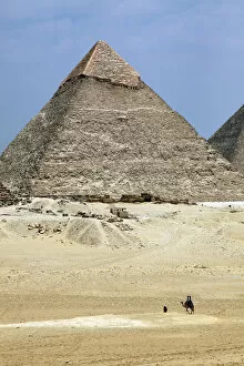Images Dated 7th April 2011: Pyramid of Khafre in Cairo, Egypt