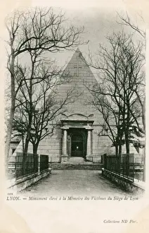 Insurrection Prints: Pyramid Monument to the victims of the Siege of Lyon