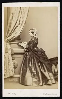 Q Victoria / Mayall Cdv