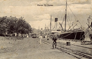 Images Dated 24th February 2017: Quayside at Tjilatjap (Cilacap), Central Java, Indonesia