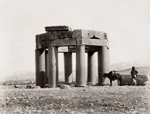 Qubba, ḳubba, kubbet and koubba, islamic tomb, Duris, Douris