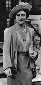 Images Dated 10th June 2011: Queen Elizabeth in 1939