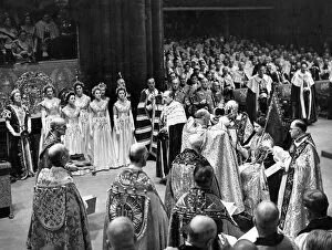 Solemn Collection: Queen Elizabeth II is crowned