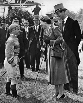 Jockeys Prints: Queen Elizabeth II meets Gordon Richards at the Derby