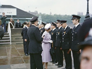Images Dated 31st May 1977: Queen Elizabeth II and Prince Philip at Lambeth Pier