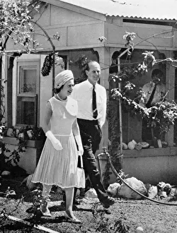 Jenkins Prints: Queen Elizabeth II - Royal Tour of Australia - Alice Springs