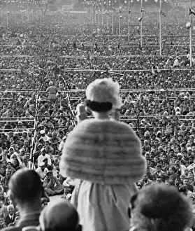 Queen Elizabeth II - royal tour of India