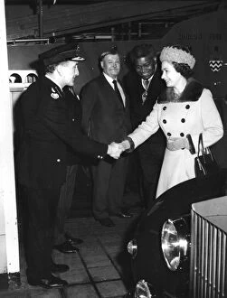 Images Dated 31st May 1975: Queen Elizabeth II visit to LFB Headquarters, Lambeth