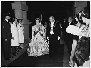 Crinoline Prints: Queen Mother 1947