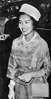 Images Dated 9th May 2016: Queen Sirikit of Thailand at Burlington House