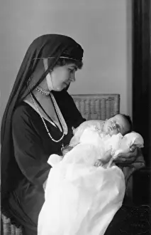 Queen Sophie of the Hellenes and granddaughter Alexandra