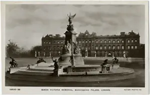 The Queen Victoria Memorial by Sir Thomas Brock - Model