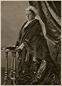 Mourning Prints: Queen Victoria - standing portrait