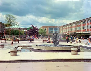 Crawley Prints: Queen's Square, Crawley