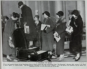 Messrs Collection: Queue of women for shoefitting xray machine, at Messrs Babers, Oxford Street, London