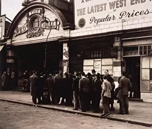 Racy Gallery: Queueing for Cinema 40S