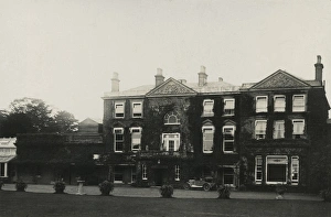Quex House with car