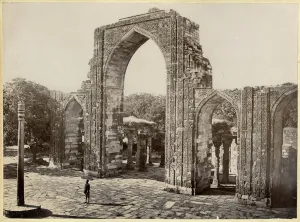 Mosques Prints: Qutb complex, The Kutab The Great Central Arch, India