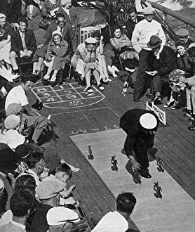 Images Dated 30th October 2015: Racing with petits chevaux on deck of Mauretania