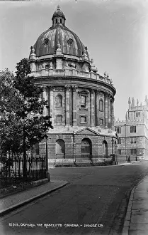 Sightseeing Prints: The Radcliffe Camera
