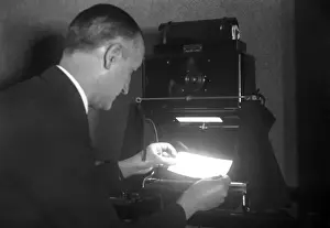 Demonstrates Prints: Radiation Apparatus