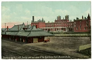 Georgia Collection: Railroad Station and Oglethorpe Hotel, Brunswick, GA, USA
