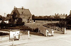 Railway Station, Askern (children)